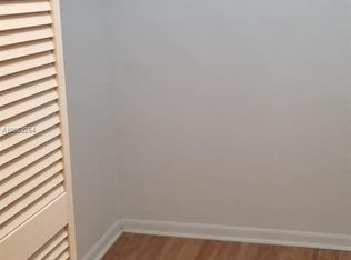 6930 Miami Gardens Dr APT 1-114, Hialeah, FL 33015