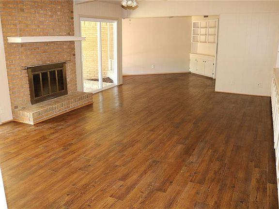 4th image of 900 Crestview Dr