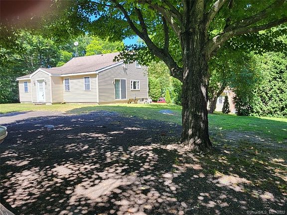 3rd image of 258 Hammock Rd N