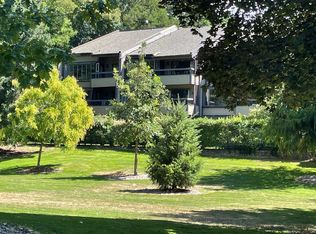 115 Rogue River Hwy APT 105, Grants Pass, OR 97527