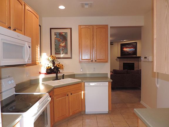 4th image of 1204 N Hillsboro Ave