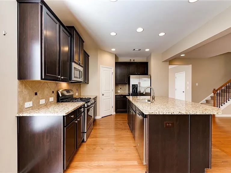 7245 Rocking Horse Ln — Photo 12
