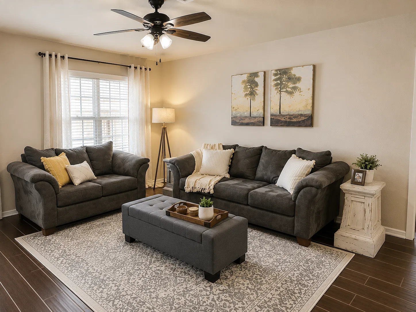 3 bed, 1300 sqft, $2,400 — Photo 3