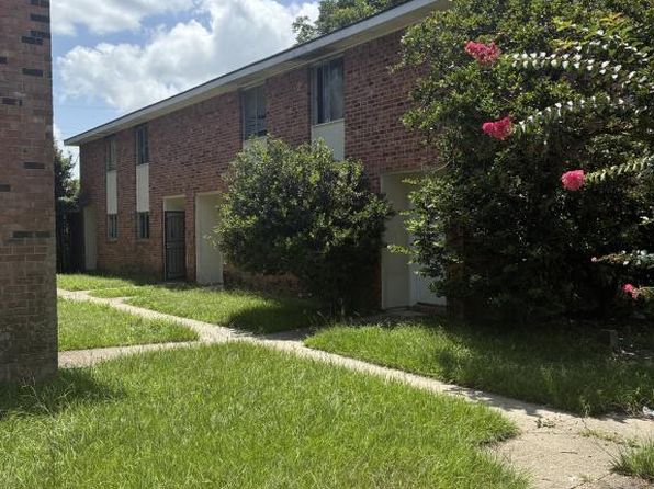 8212 Stern Ave APT C