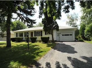 85 Astronaut Dr, Irondequoit, NY 14609