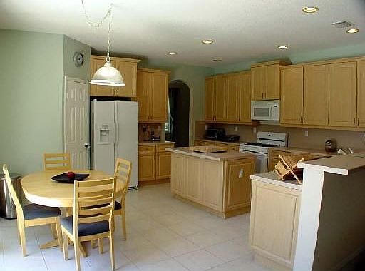 4th image of 12722 NW 18th Ct