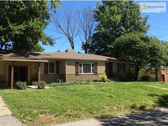 Good street appeal - across street from William Chrisman High School