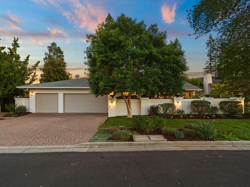 1st image of 20668 Sevilla Ln