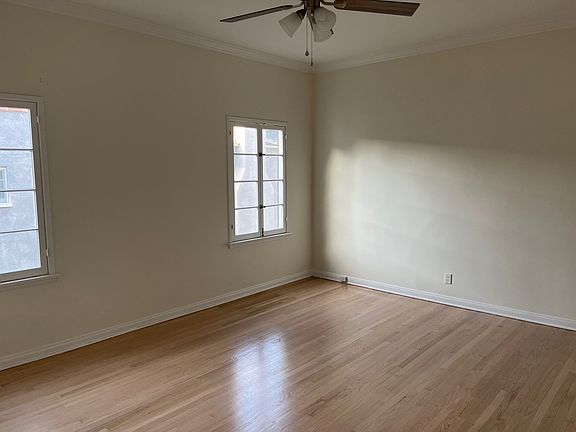 2nd image of 1109 1/2 Glenville Dr