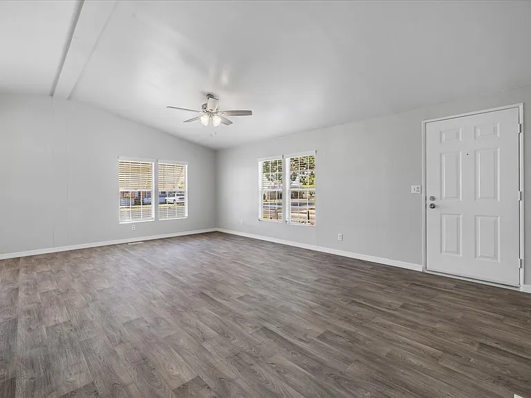 2885 N Panorama Dr — Photo 16