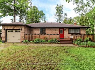 16 Wood Ave, Wasaga Beach, ON L9Z 2L3