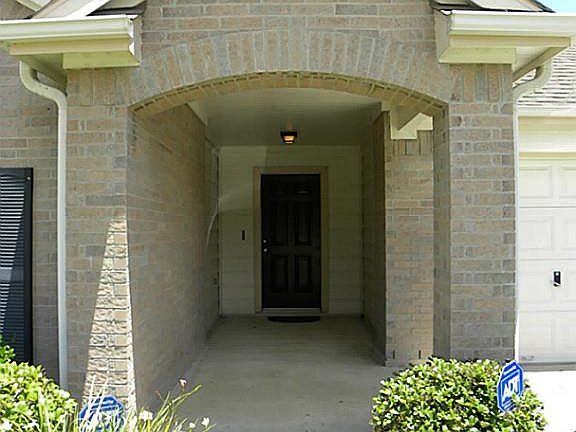 2nd image of 5911 Shadow Creek Ct