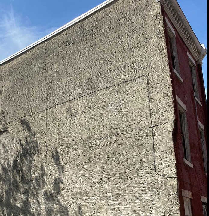 2nd image of 232 W Glenwood Ave