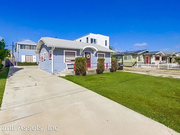 4th image of 3710 32nd St