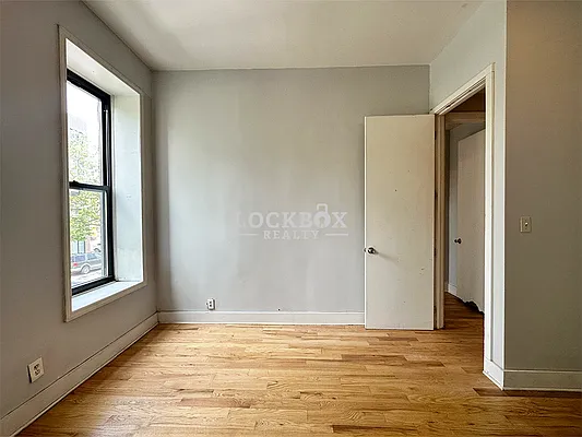 Rented by Lockbox Realty | media 17