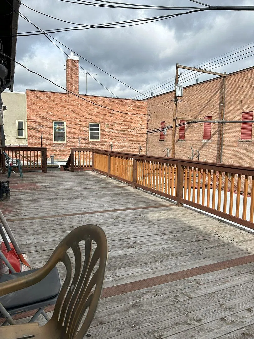 132 W. Main Street — Photo 2