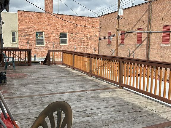 2nd image of 132 W Main St APT 2