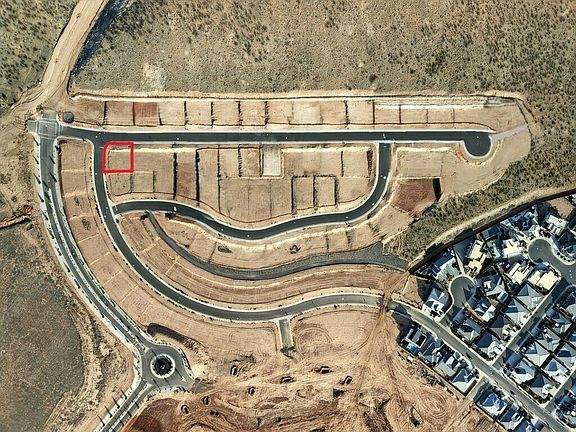 3rd image of 3110 Grand Staircase Rd S