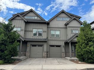 1063 SE Leonel Ln, Bend, OR 97702