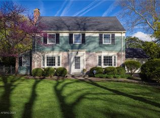 412 Antlers Dr, Rochester, NY 14618