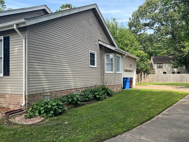 412 Shadowlake Dr — Photo 3