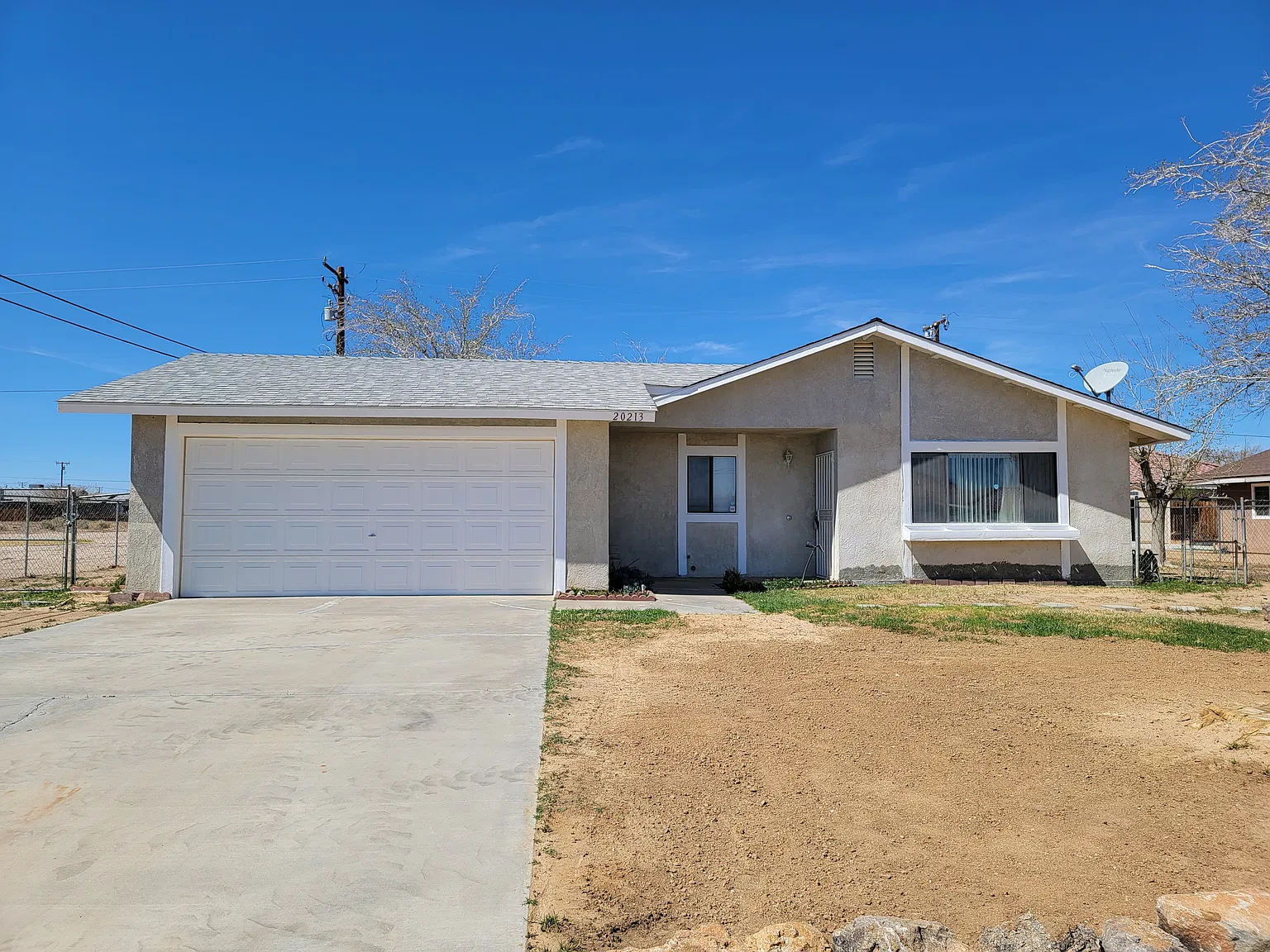3 bed, 1311 sqft, $1,975 — Photo 1