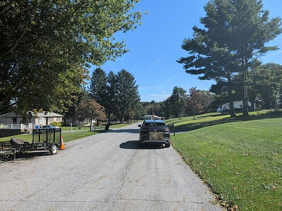 4th image of 4008 Doefield Dr