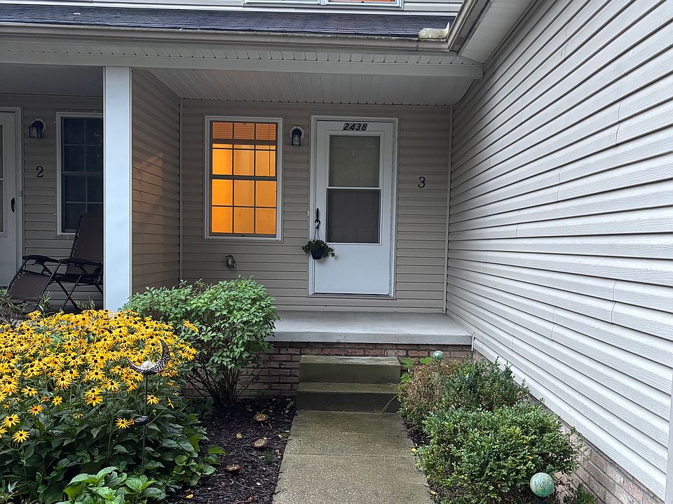 1st image of 2434 2nd St #2