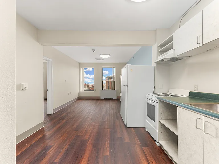 206 Flats — Photo 14