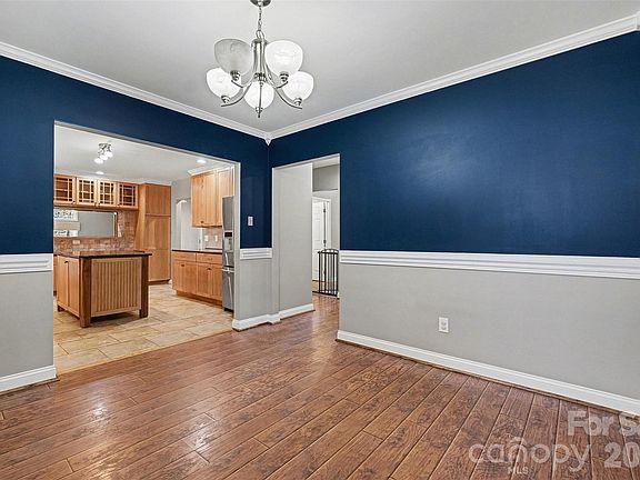 4th image of 1156 Nixon Heights Ln