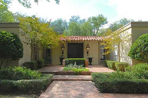 1st image of 4935 Vista Del Monte St