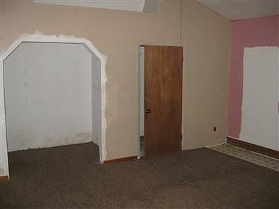 3rd image of 6812 Kermit Ln
