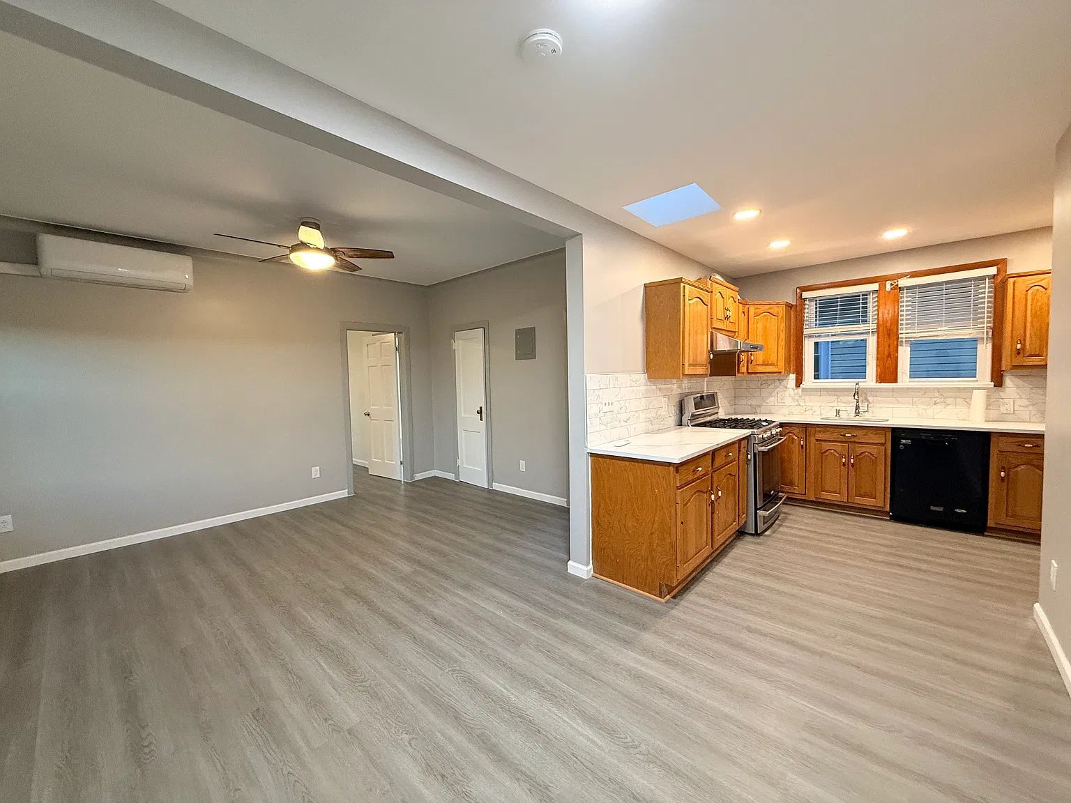 3 bed, $3,200 — Photo 3