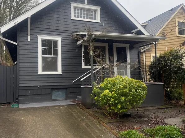 107 NW 78th St, Seattle, WA 98117