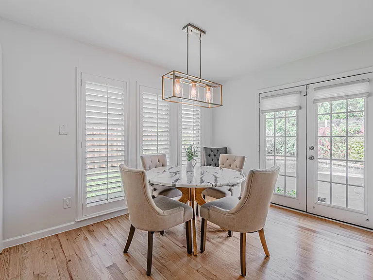 6935 Kingshollow Dr — Photo 22