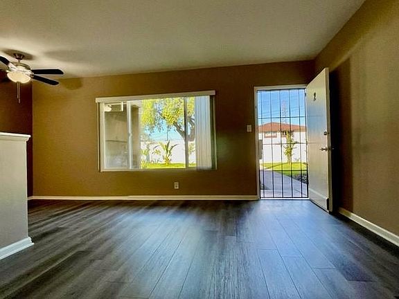 5th image of 1812 W Crestwood Ln #2