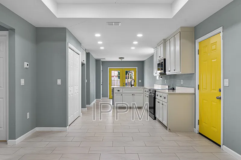 3 bed, 2.0 bath, 1147 sqft, $1,650 — Photo 2