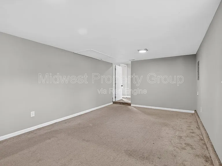 12035 Krenning Ln — Photo 23