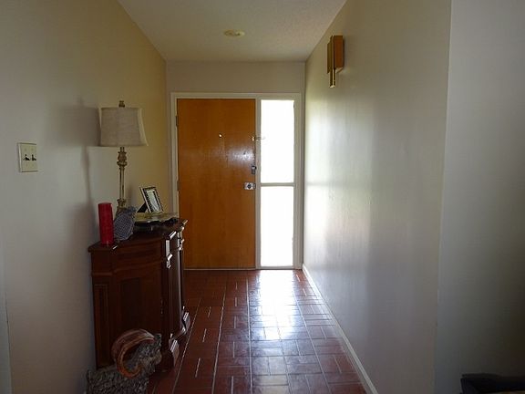 3rd image of 1518 Tanya Ln