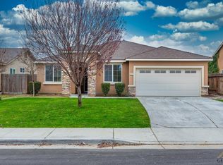 9223 Cadbury Dr, Bakersfield, CA 93311
