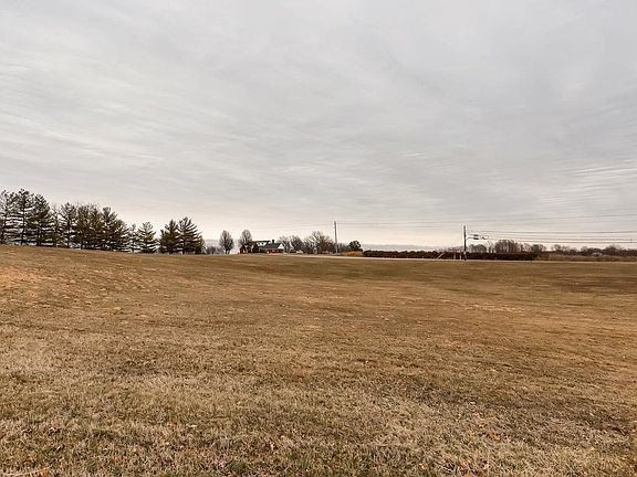 5th image of 5620 Whispering Hills Dr