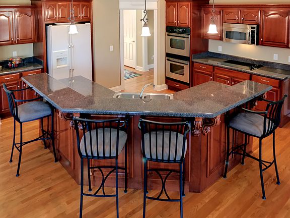 4th image of 5428 Cavendish Dr