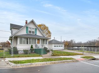 716 Spring St, Three Rivers, MI 49093