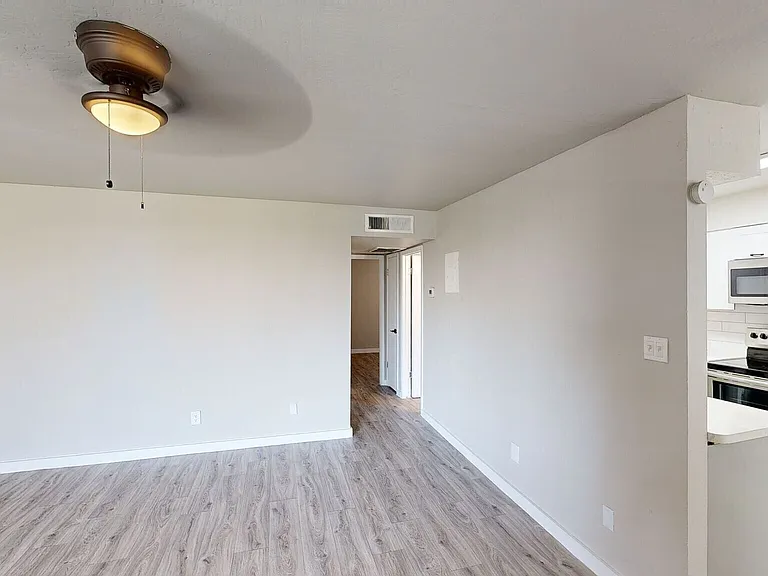 Sunrise On the Rail Apartments 111 N. Mesa Drive, Mesa, AZ 85201 — Photo 38