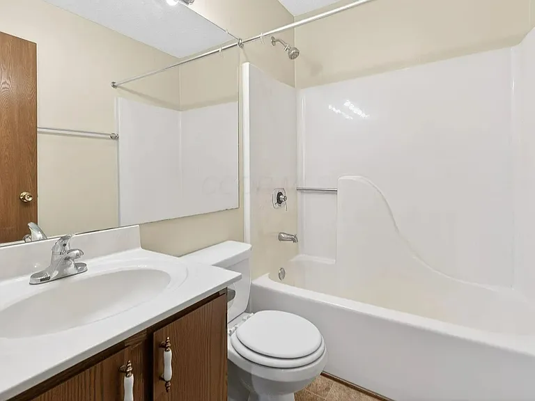 28 & 30 Vernon Ave #28C — Photo 12