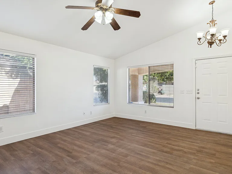 N San Benito Dr — Photo 14