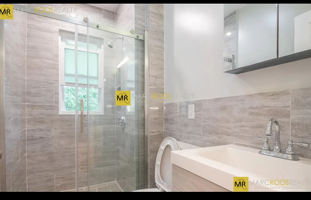 4 bed, 9999 sqft, $1,300 — Photo 3