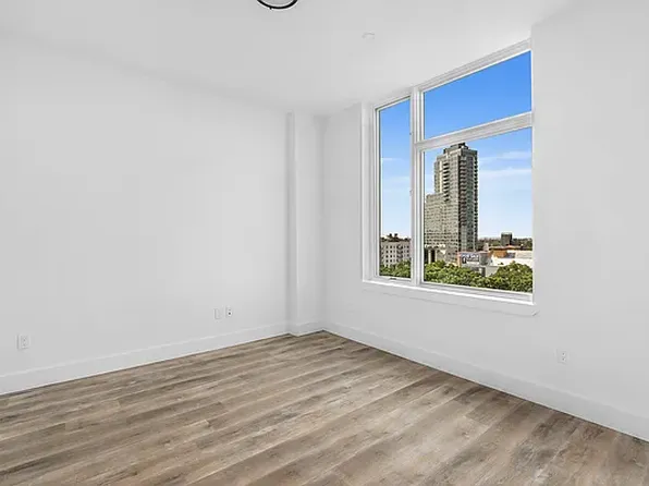 1780 Sheepshead Bay Road image 6 of 10