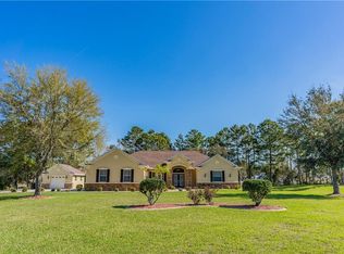 10102 Breezy Pines Ct, Weeki Wachee, FL 34613