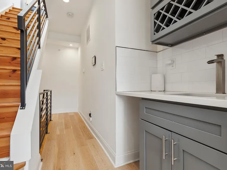 2145 Cross St — Photo 24